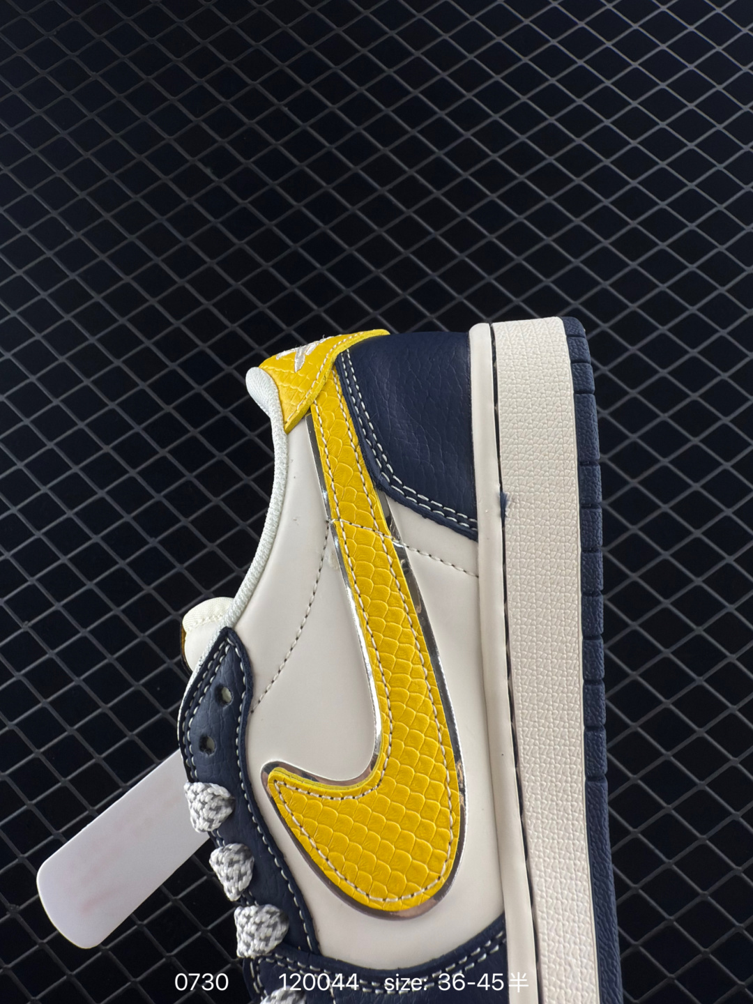 Nike Air Jordan 1 x Travis Scott AJ1